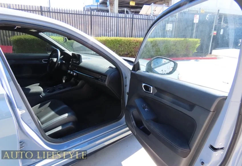 2023 Honda Civic 11th Gen - Image 21 of 31