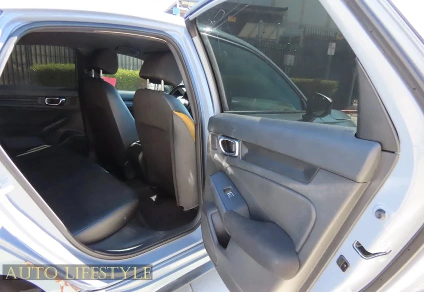 2023 Honda Civic 11th Gen - Image 23 of 31