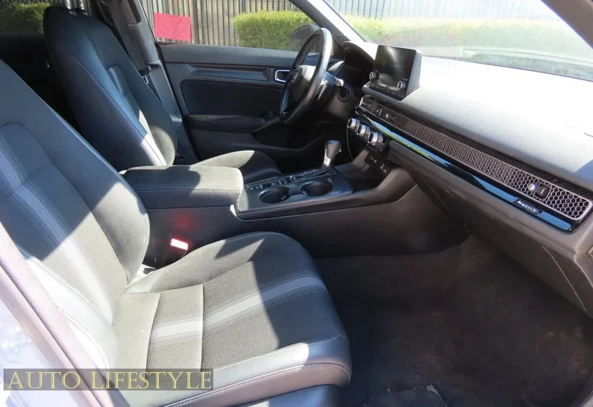 2023 Honda Civic 11th Gen - Image 29 of 31
