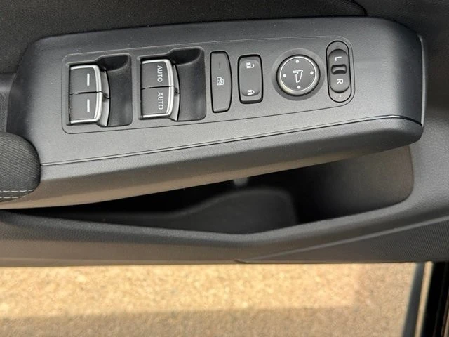 2023 Honda Civic 11th Gen - Image 16 of 30