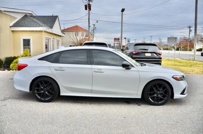 2023 Honda Civic 11th Gen - Image 11 of 12