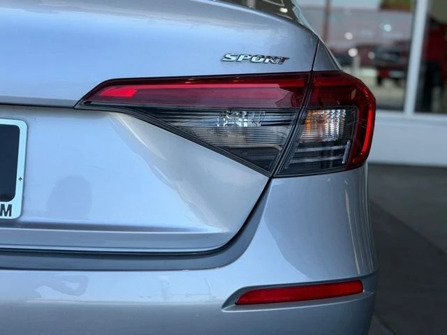 2023 Honda Civic 11th Gen - Image 13 of 31