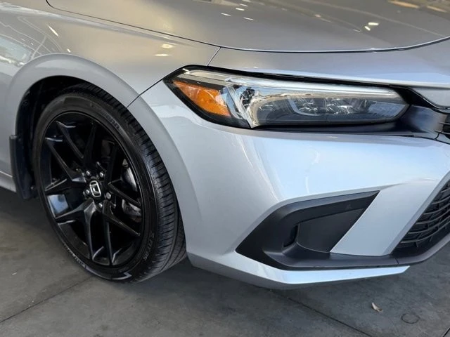 2023 Honda Civic 11th Gen - Image 8 of 31