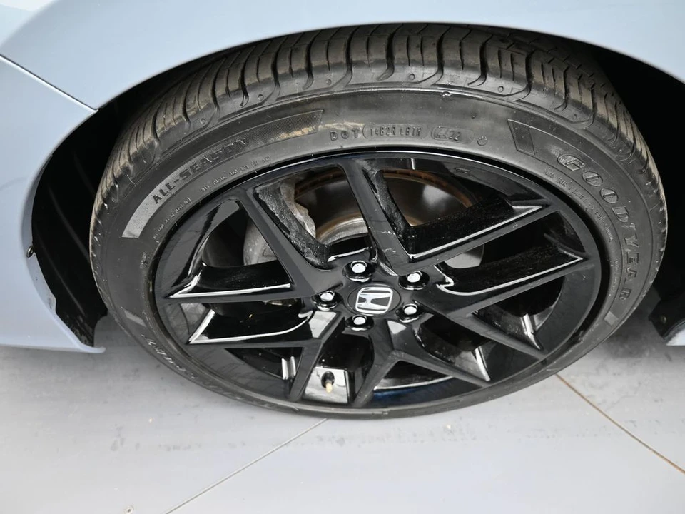 2023 Honda Civic 11th Gen - Image 14 of 21