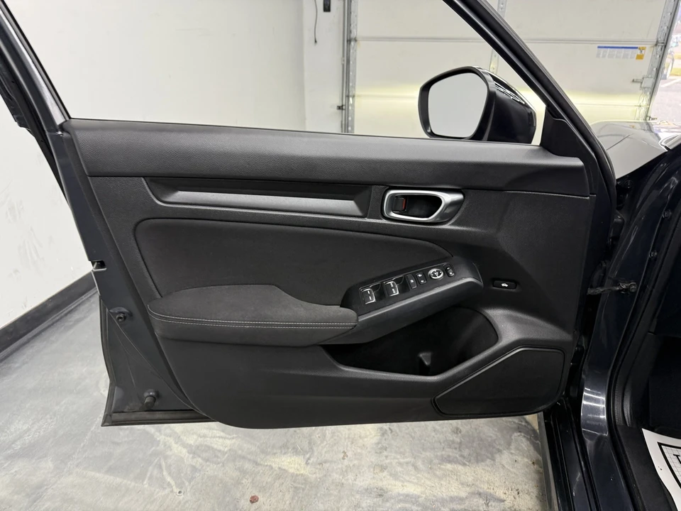 2023 Honda Civic 11th Gen - Image 12 of 21