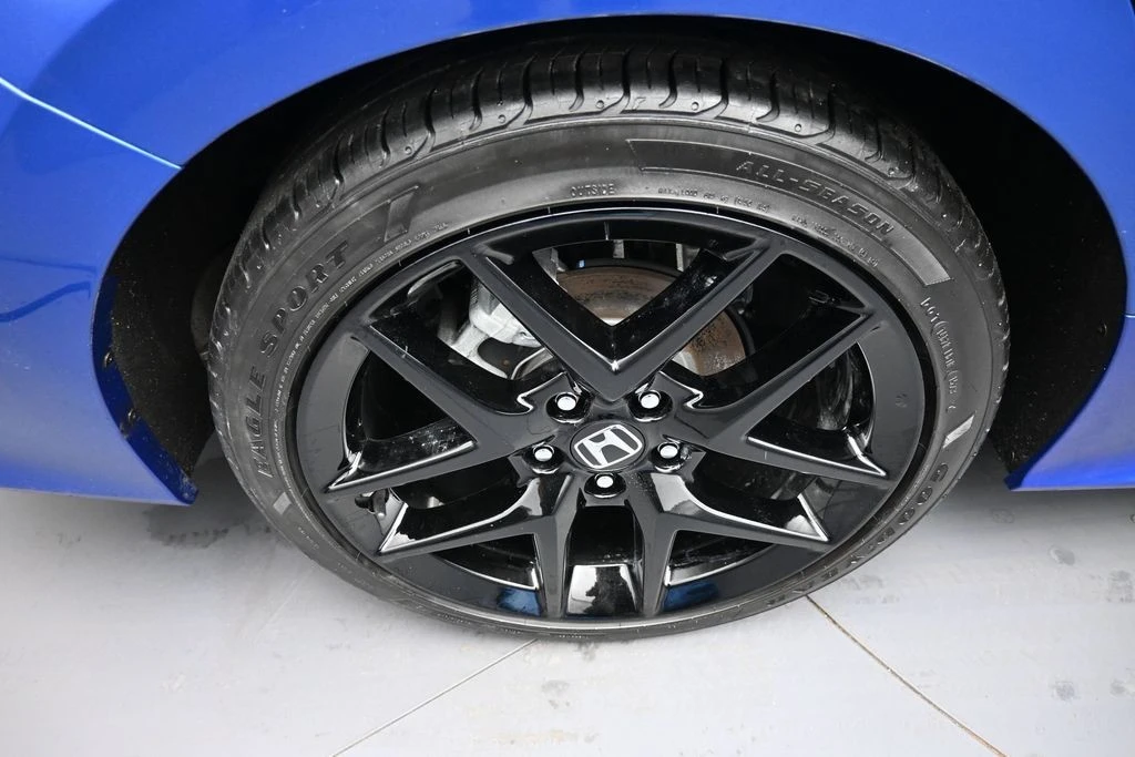 2023 Honda Civic 11th Gen - Image 12 of 31