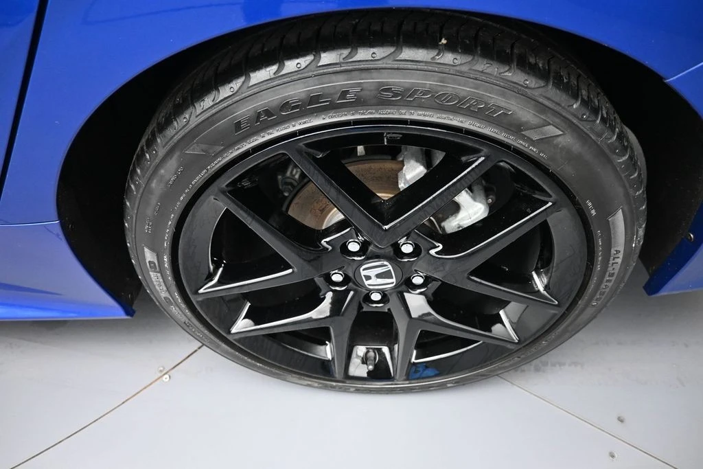 2023 Honda Civic 11th Gen - Image 15 of 31