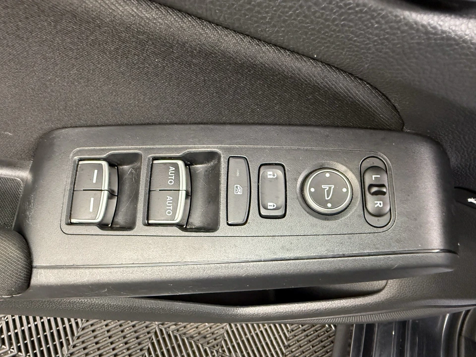 2023 Honda Civic 11th Gen - Image 11 of 12