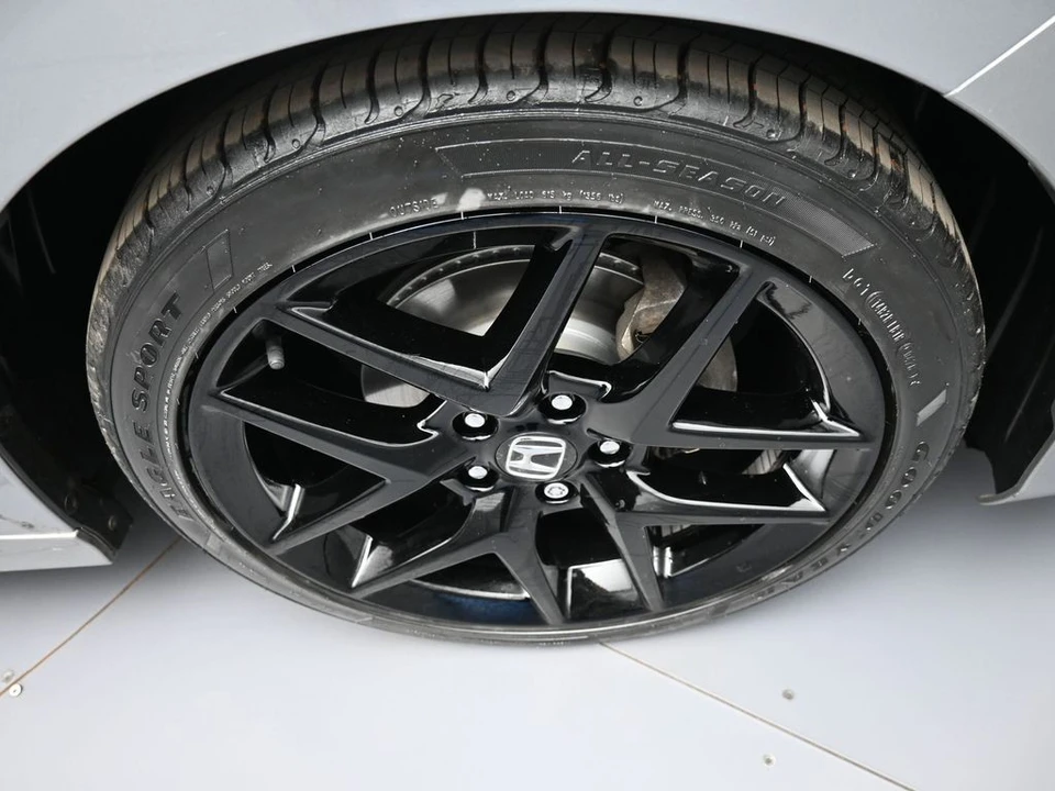 2023 Honda Civic 11th Gen - Image 13 of 21