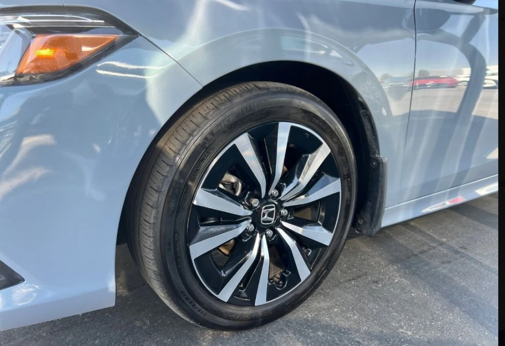 2023 Honda Civic 11th Gen - Image 5 of 14