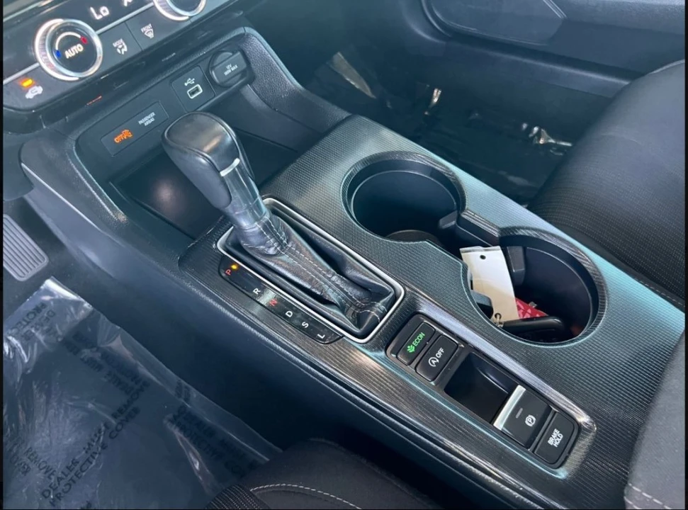 2023 Honda Civic 11th Gen - Image 11 of 14