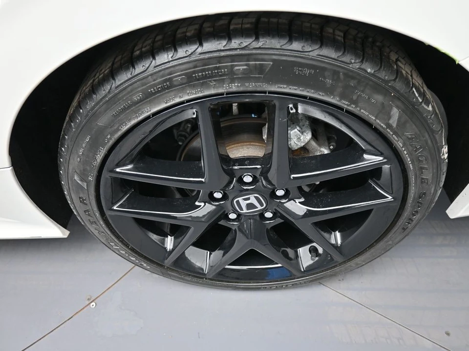 2023 Honda Civic 11th Gen - Image 15 of 31