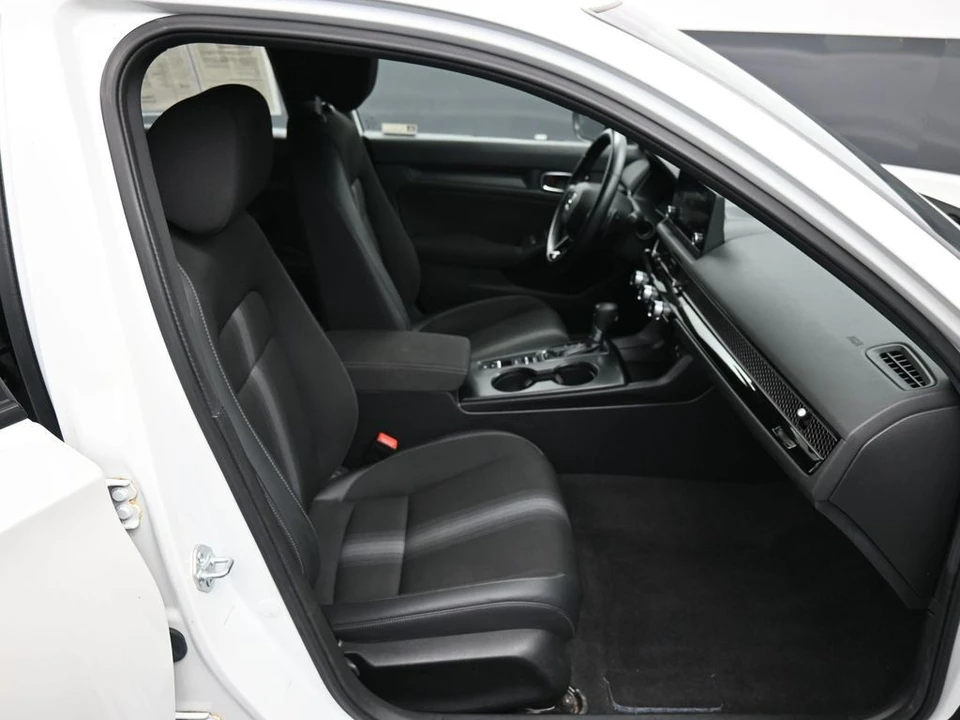 2023 Honda Civic 11th Gen - Image 24 of 31