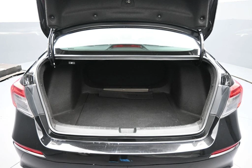 2023 Honda Civic 11th Gen - Image 21 of 31
