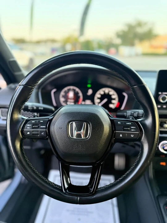 2023 Honda Civic 11th Gen - Image 8 of 9