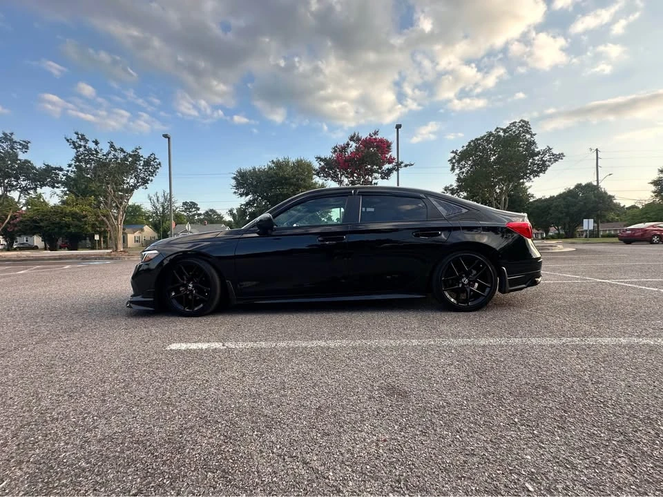 2023 Honda Civic 11th Gen - Image 8 of 17