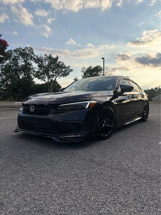 2023 Honda Civic 11th Gen - Image 9 of 17