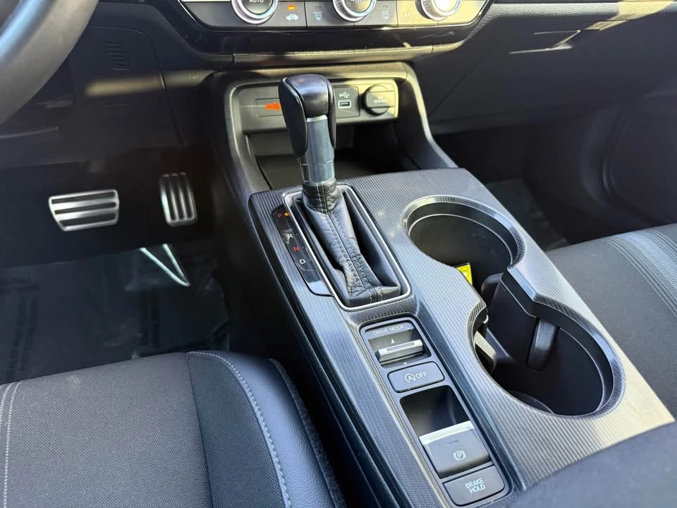 2023 Honda Civic 11th Gen - Image 15 of 19
