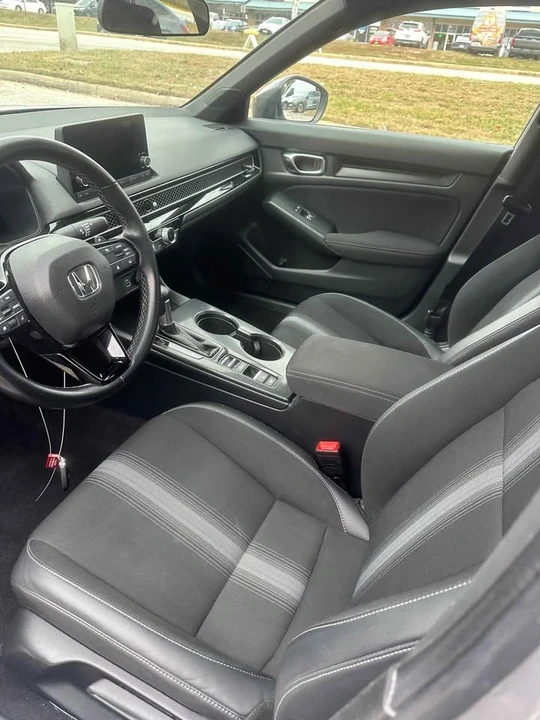 2023 Honda Civic 11th Gen - Image 14 of 15