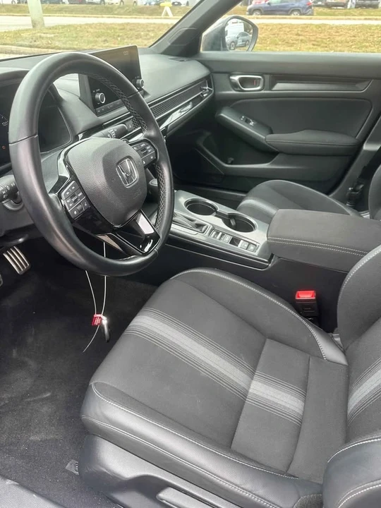 2023 Honda Civic 11th Gen - Image 11 of 15