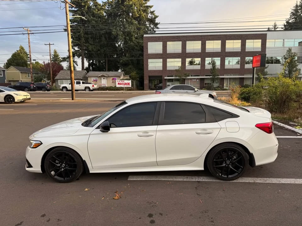 2023 Honda Civic 11th Gen - Image 5 of 9