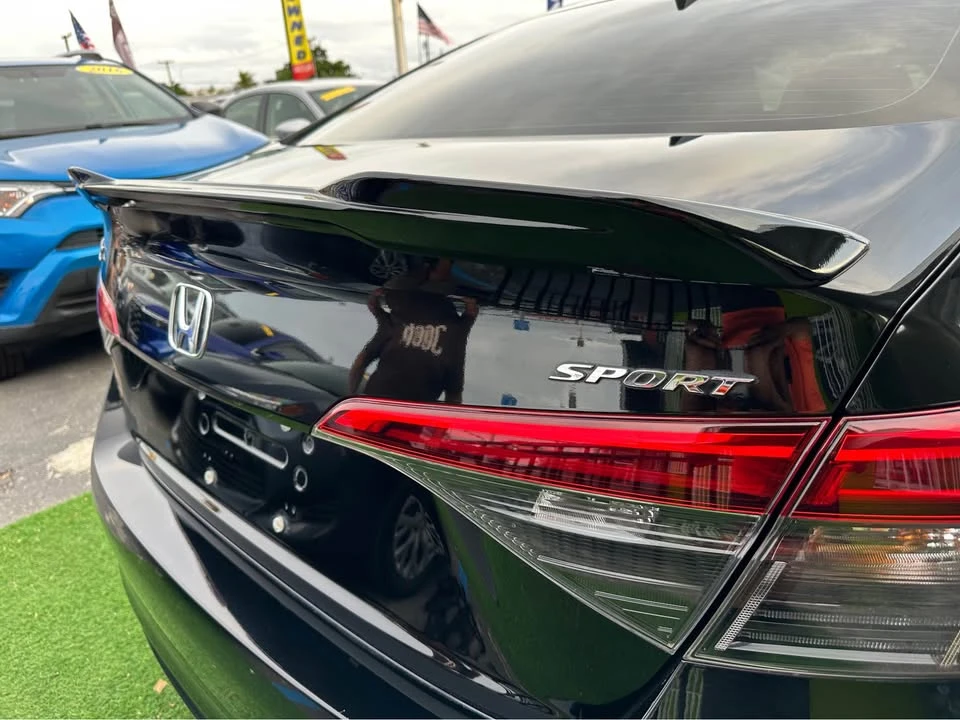 2023 Honda Civic 11th Gen - Image 19 of 20