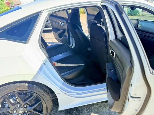 2023 Honda Civic 11th Gen - Image 12 of 21