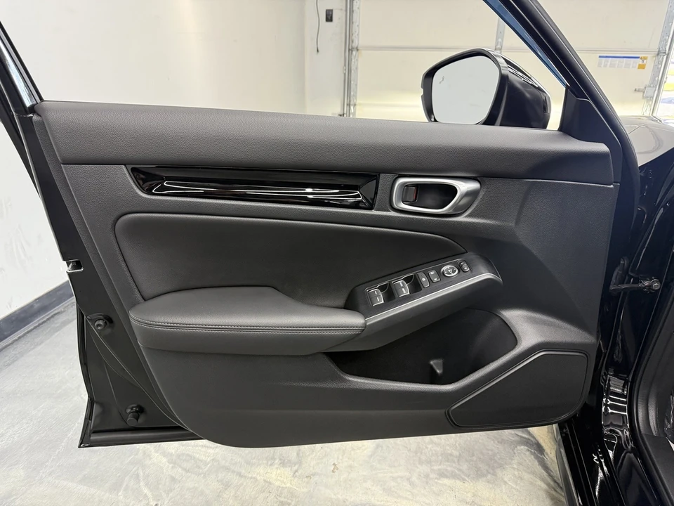 2023 Honda Civic 11th Gen - Image 12 of 21