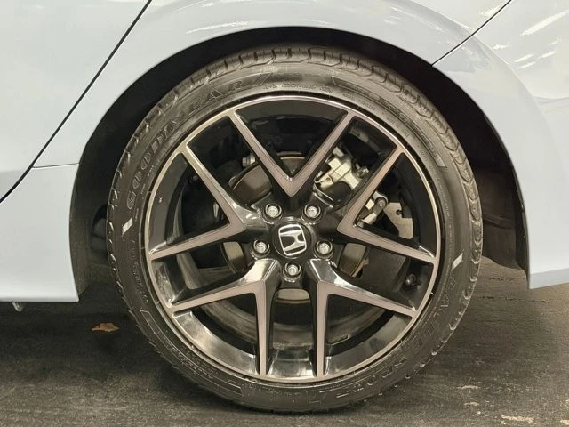 2023 Honda Civic 11th Gen - Image 15 of 31
