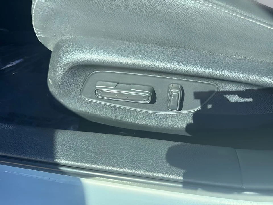 2023 Honda Civic 11th Gen - Image 10 of 31