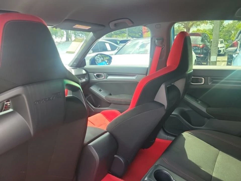 2023 Honda FL5 Civic Type R - Image 7 of 10