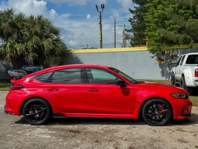 2023 Honda FL5 Civic Type R - Image 7 of 21