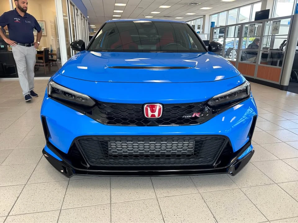 2023 Honda FL5 Civic Type R - Image 8 of 17