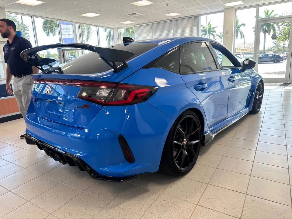 2023 Honda FL5 Civic Type R - Image 5 of 17