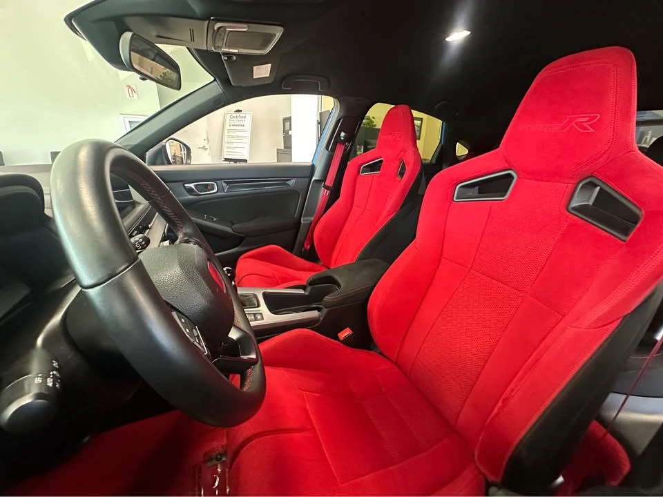 2023 Honda FL5 Civic Type R - Image 10 of 17