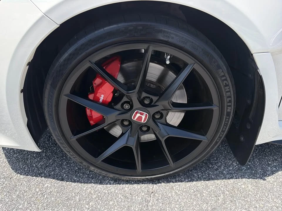 2023 Honda FL5 Civic Type R - Image 8 of 8