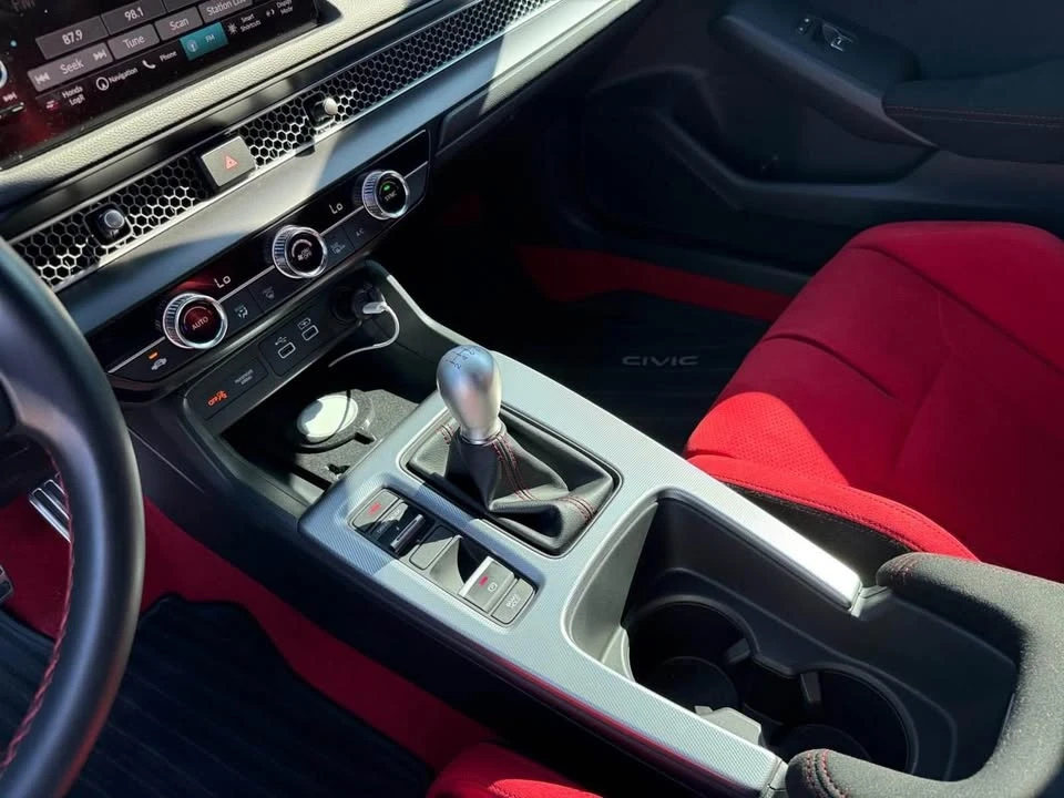 2023 Honda FL5 Civic Type R - Image 16 of 16