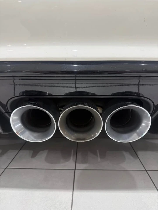2023 Honda FL5 Civic Type R - Image 15 of 15