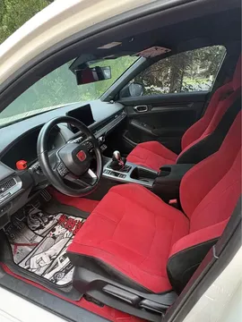2023 Honda FL5 Civic Type R - Image 2 of 5
