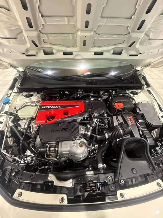 2023 Honda FL5 Civic Type R - Image 12 of 15
