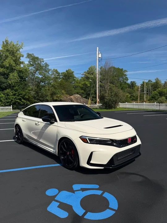 2023 Honda FL5 Civic Type R - Image 6 of 17