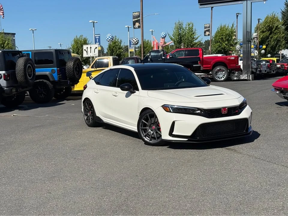 2023 Honda FL5 Civic Type R - Image 2 of 7