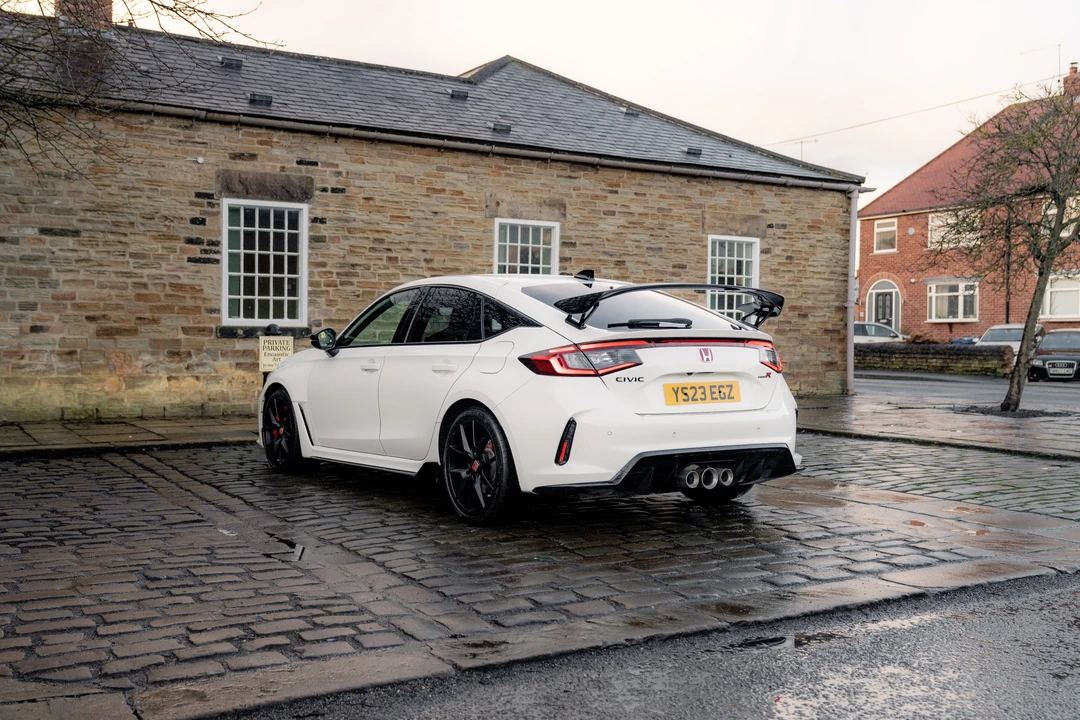 2023 Honda FL5 Civic Type R - Image 14 of 31