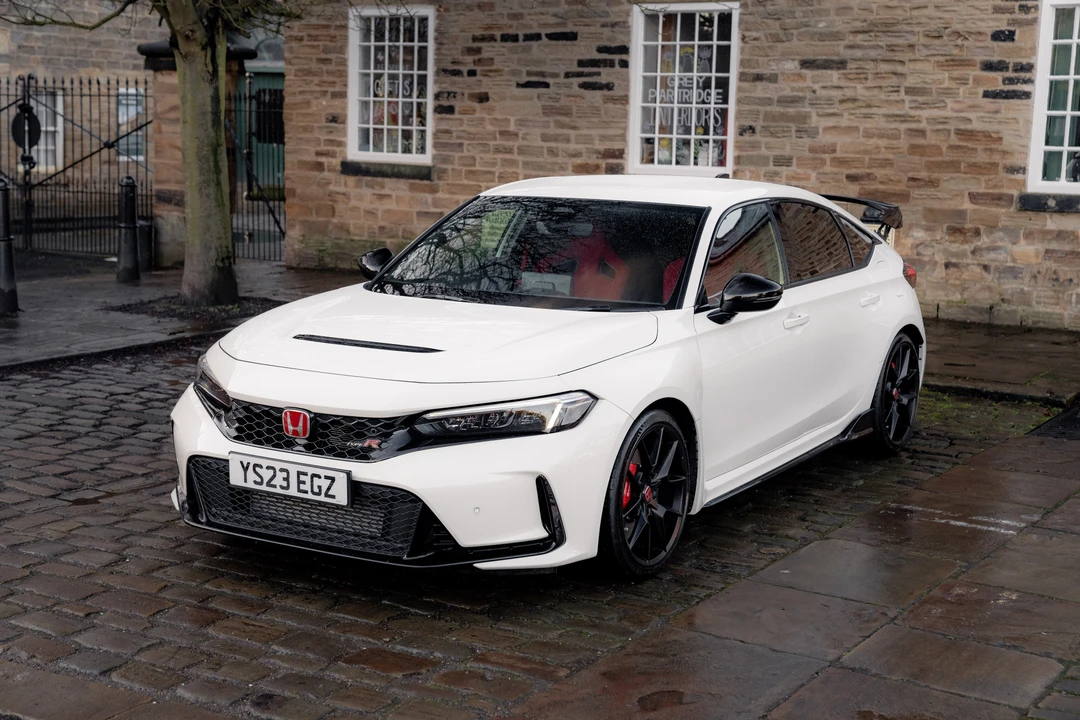 2023 Honda FL5 Civic Type R - Image 13 of 31