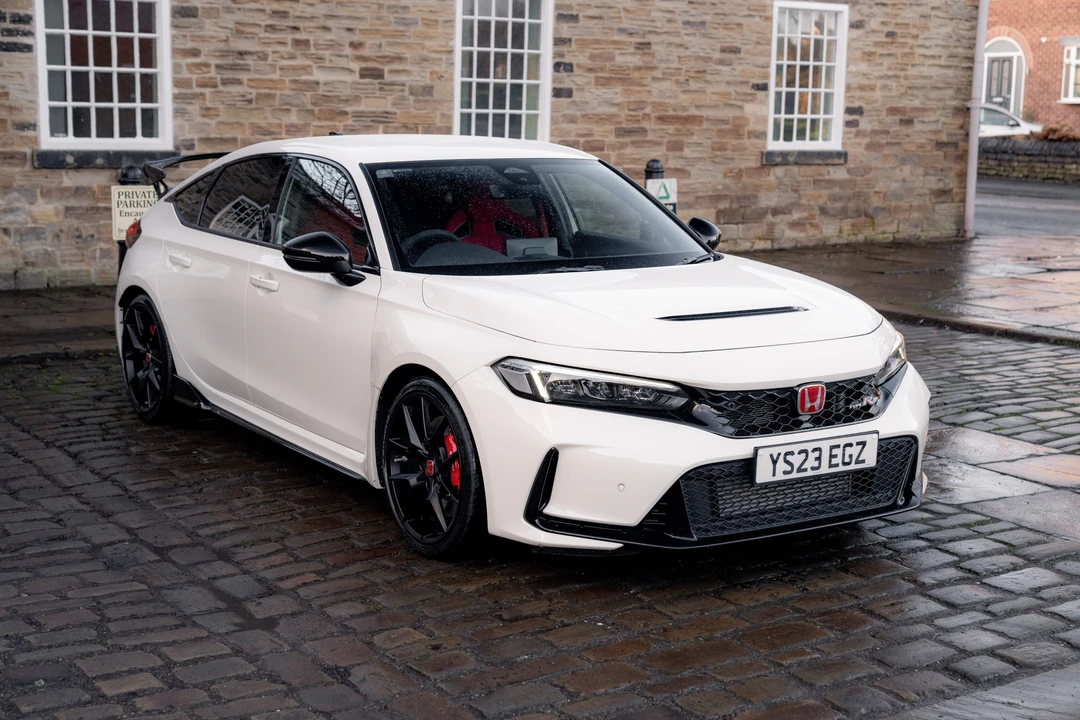 2023 Honda FL5 Civic Type R - Image 17 of 31
