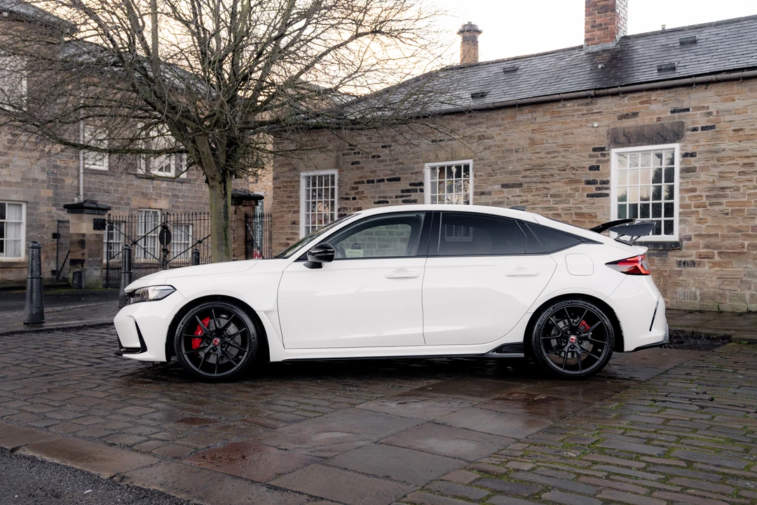 2023 Honda FL5 Civic Type R - Image 5 of 31