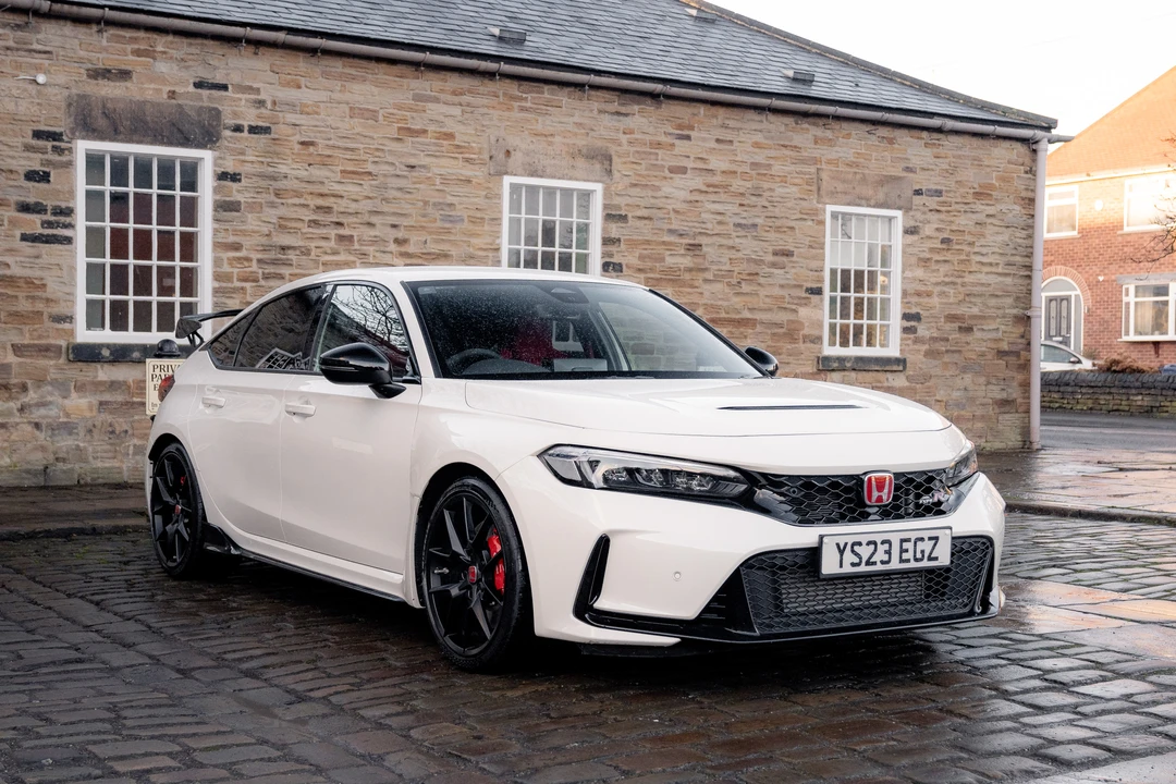 2023 Honda FL5 Civic Type R - Image 2 of 31
