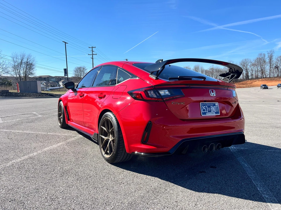 2023 Honda FL5 Civic Type R - Image 7 of 31