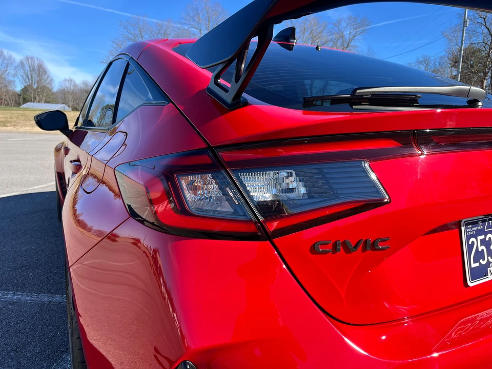2023 Honda FL5 Civic Type R - Image 18 of 31