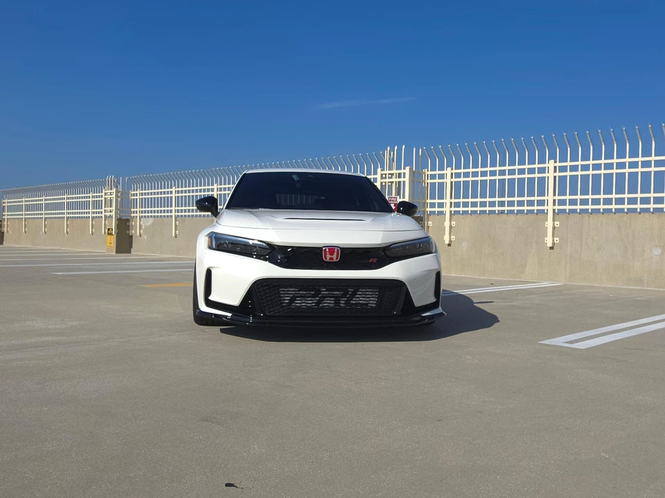 2023 Honda FL5 Civic Type R - Image 9 of 31